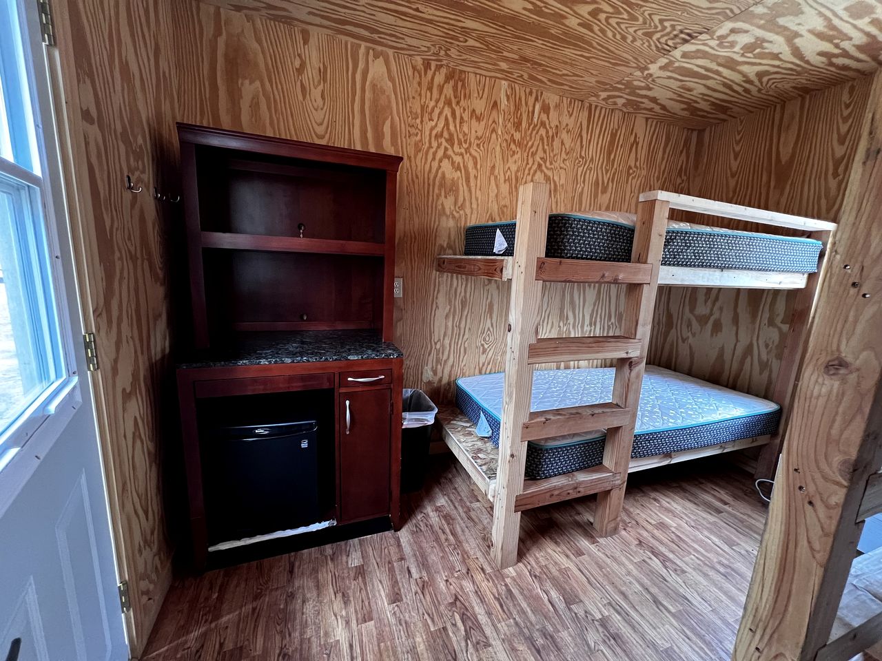 Peaceful Cabin with Comfortable Bunk Beds Nestled in the Trees near White Lake, Wisconsin