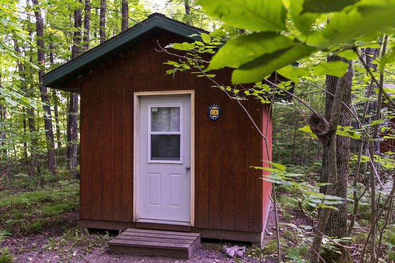 Couples Cabin Close to Wolf River for a Peaceful Escape near White Lake, Wisconsin