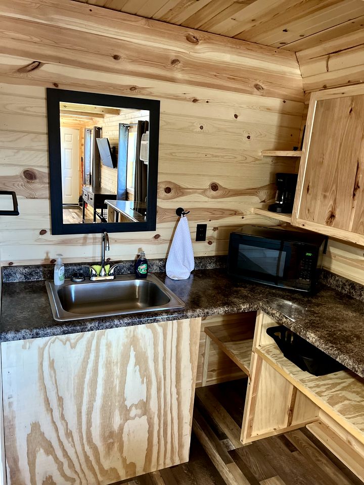 Stunning Wooden Cabin with Hiking Trails near in Rapid City, South Dakota
