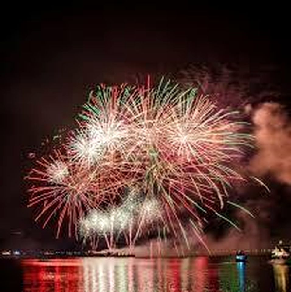 Classic Log Cabin with Fireplace in Red Feather Lakes, Perfect for a Romantic Weekend in the Rocky Mountains