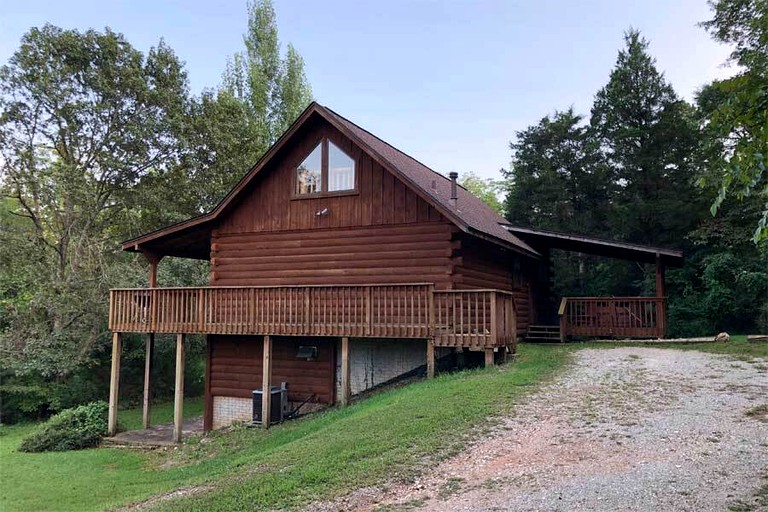 Beautiful Comfy Cabin Perfect for Families with Spa in Arkansas