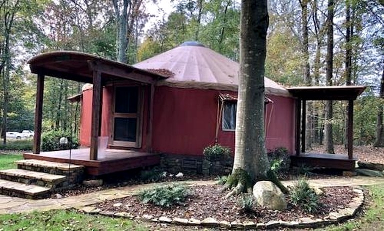 Yurts (United States of America, Bryson City, North Carolina)