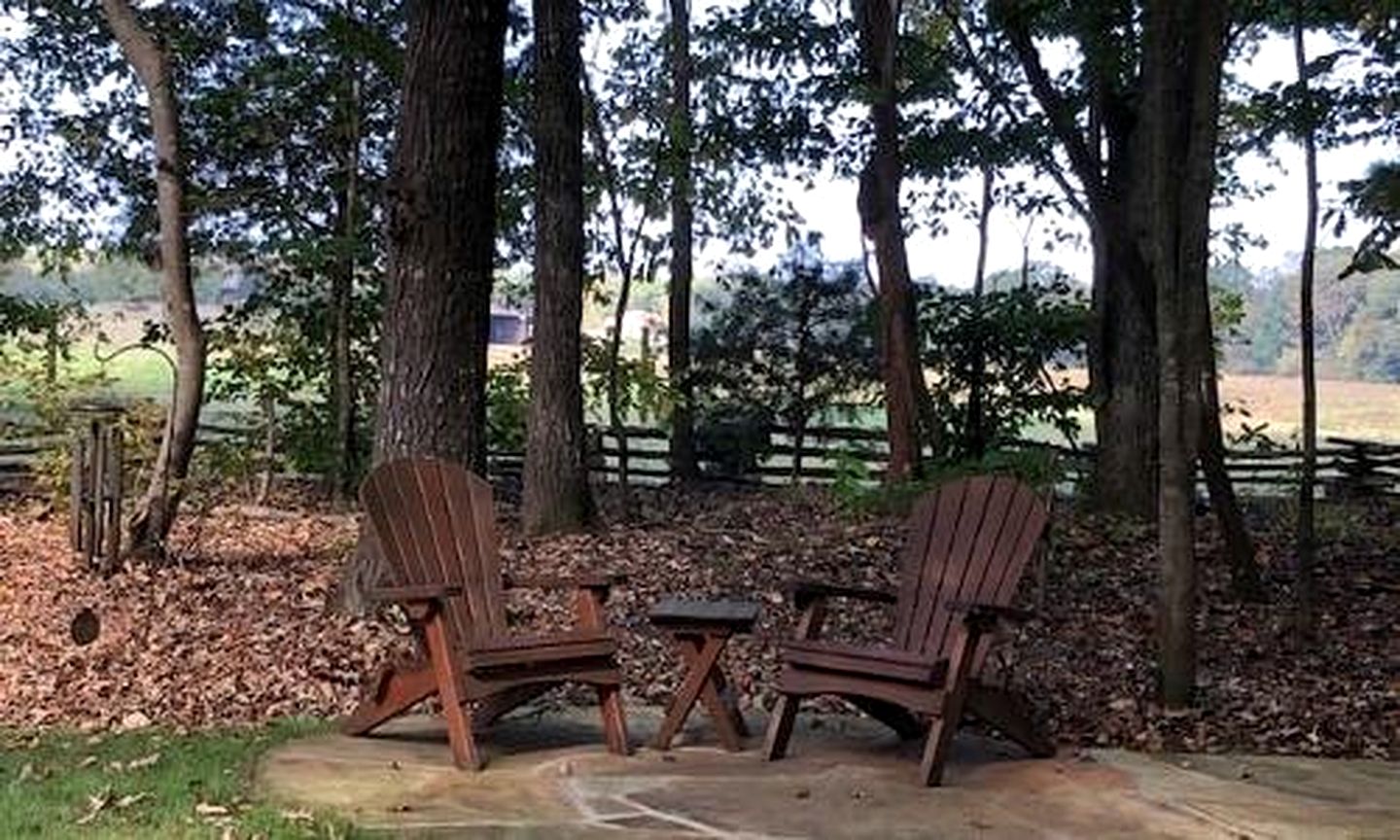 Cozy Yurt with Great Forest Views in Bryson City, North Carolina