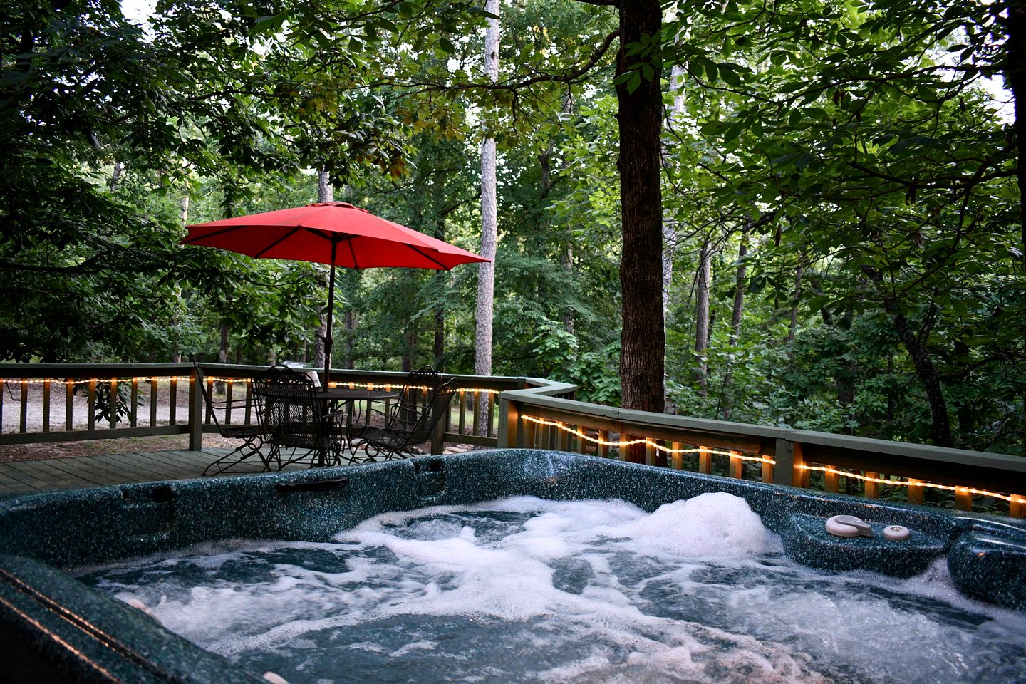 Fully Furnished Cabin with Fire Pit Perfect for Small Groups in Oklahoma