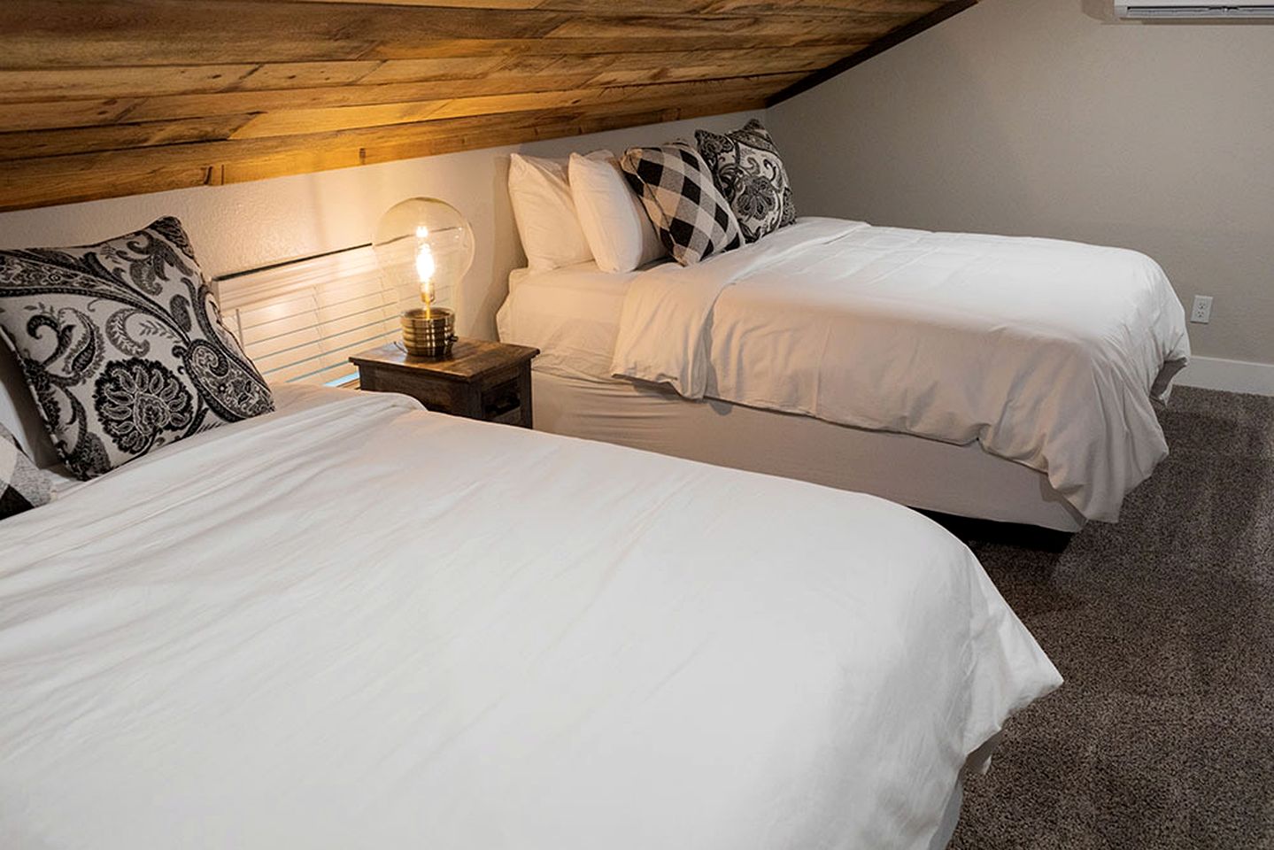 Outstanding Cabin Incredible for Six People in Livingston, Texas