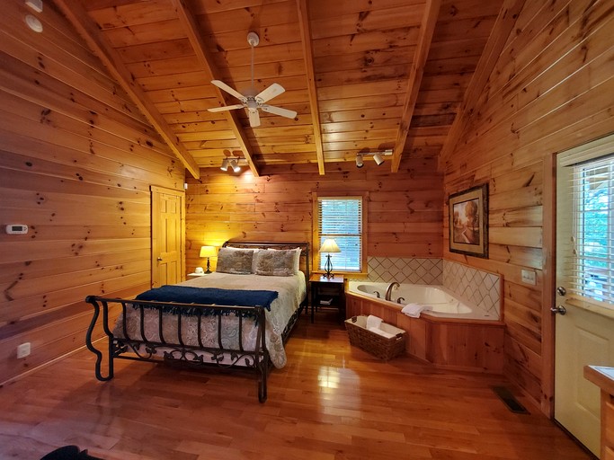 Cabins (United States of America, Galax, Virginia)