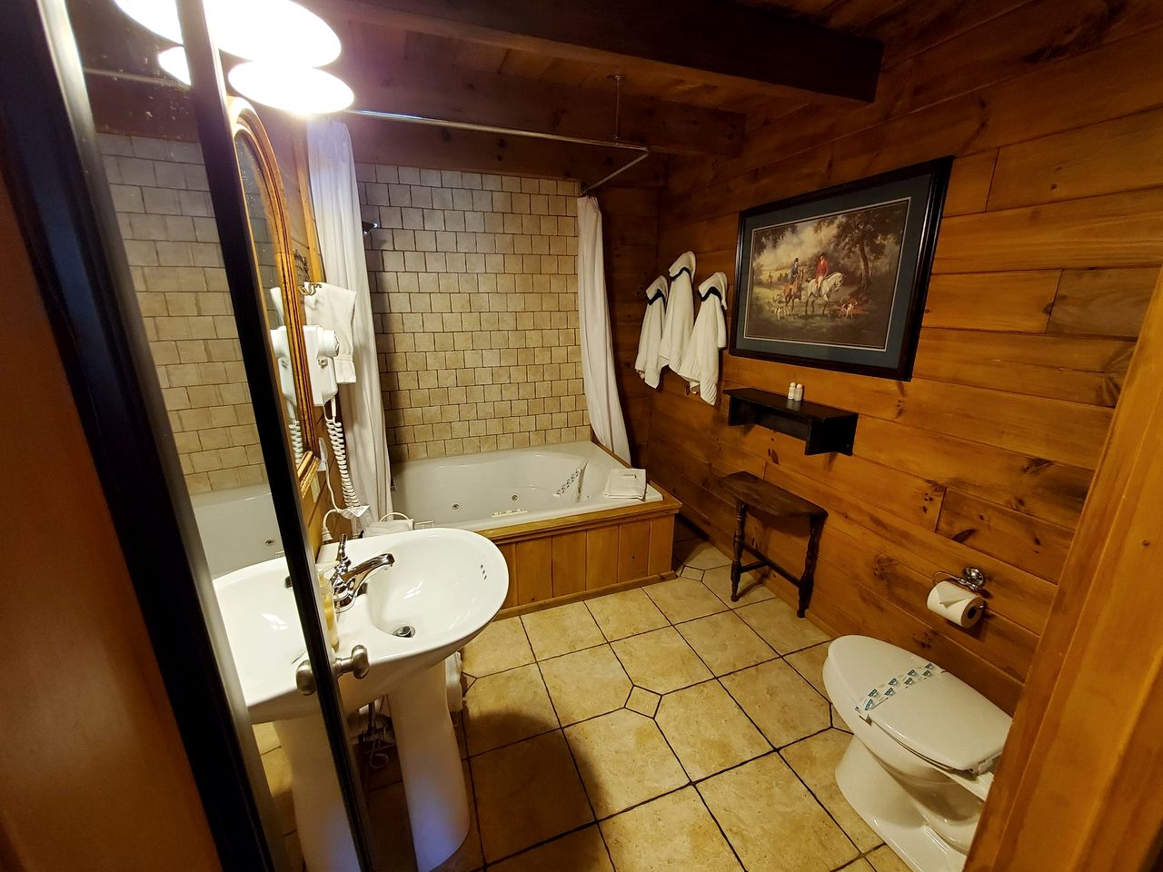 Idyllic Riverside Cabin Retreat Near New River, Virginia