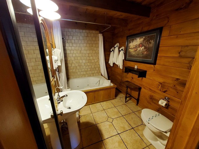 Cabins (United States of America, Galax, Virginia)