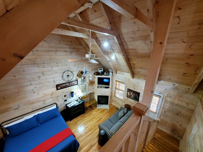 Cabins (United States of America, Galax, Virginia)