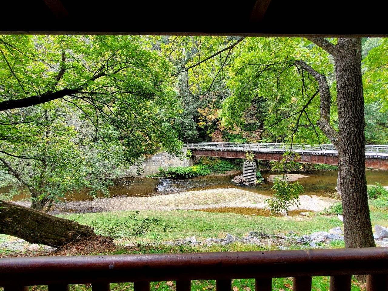 Charming Riverside Cabin Sanctuary Near New River, Virginia