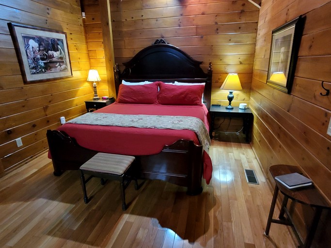 Cabins (United States of America, Galax, Virginia)