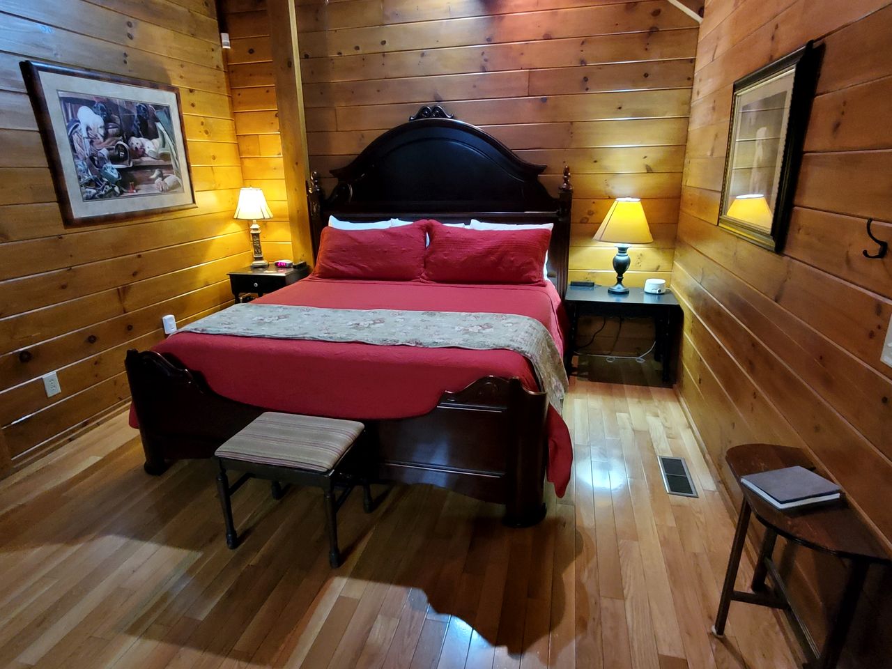 Charming Riverside Cabin Sanctuary Near New River, Virginia