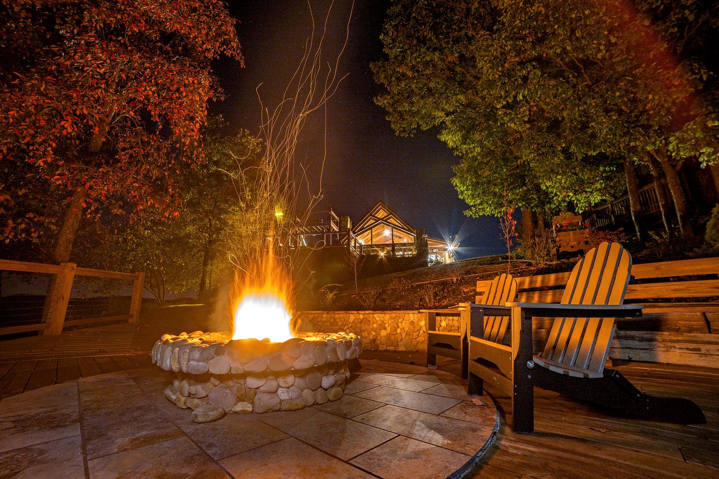 Group Cabin with Luxury Equipped Deck and Game Room in Tennessee