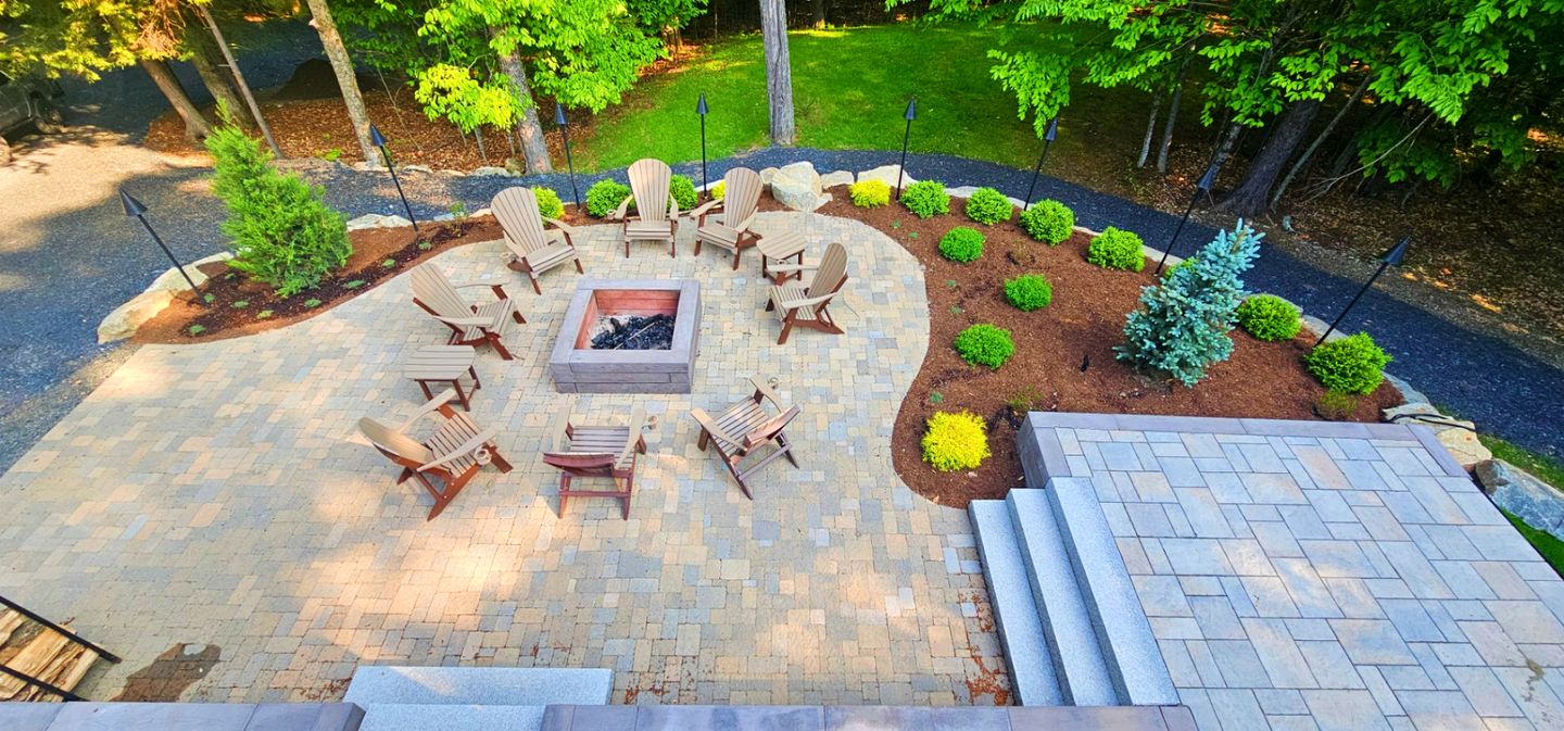 Group Cabin with Pool Table, Spa and Many More Amenities in Maine
