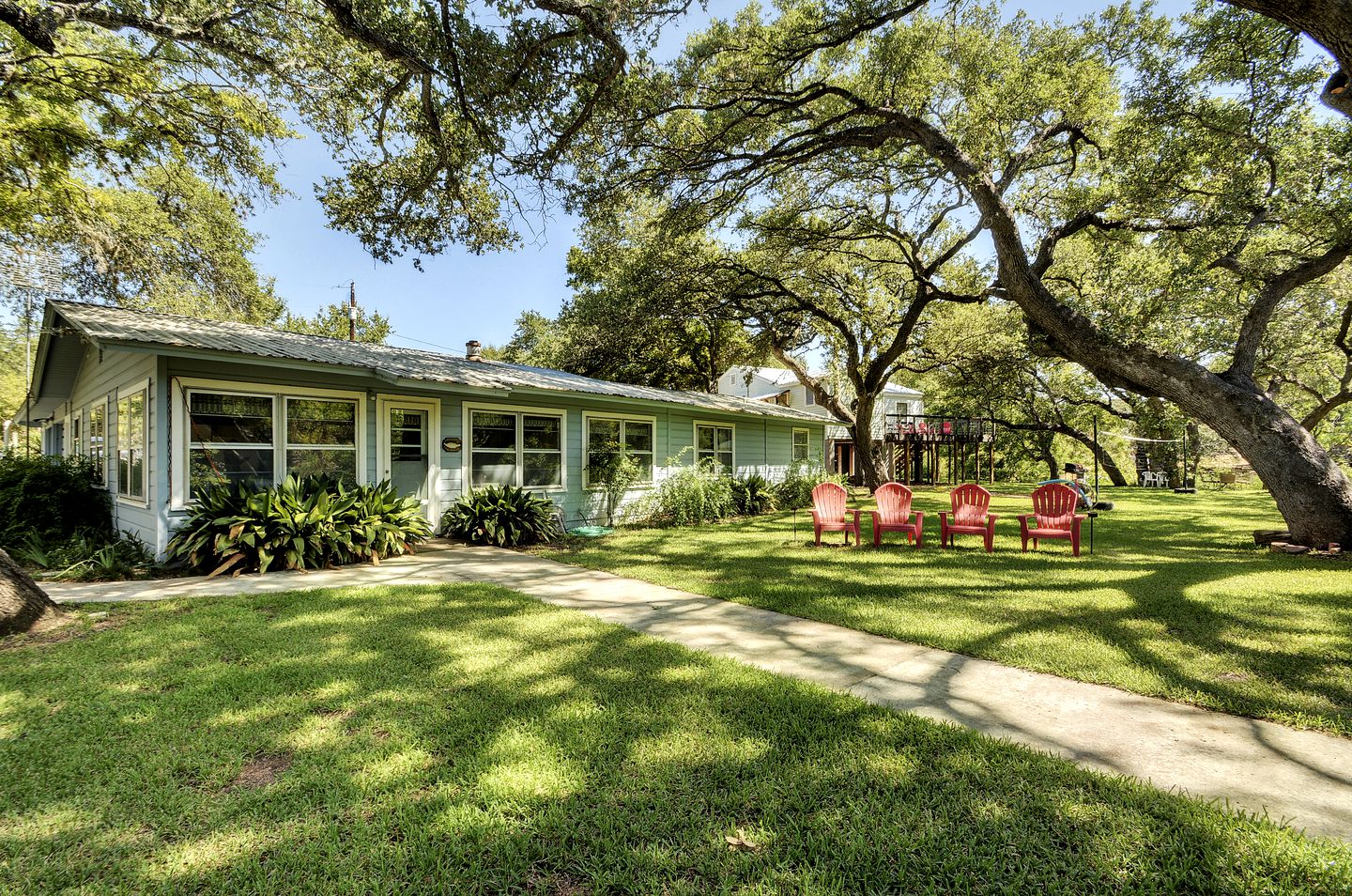 Lovely Getaway in Kingsland, Texas