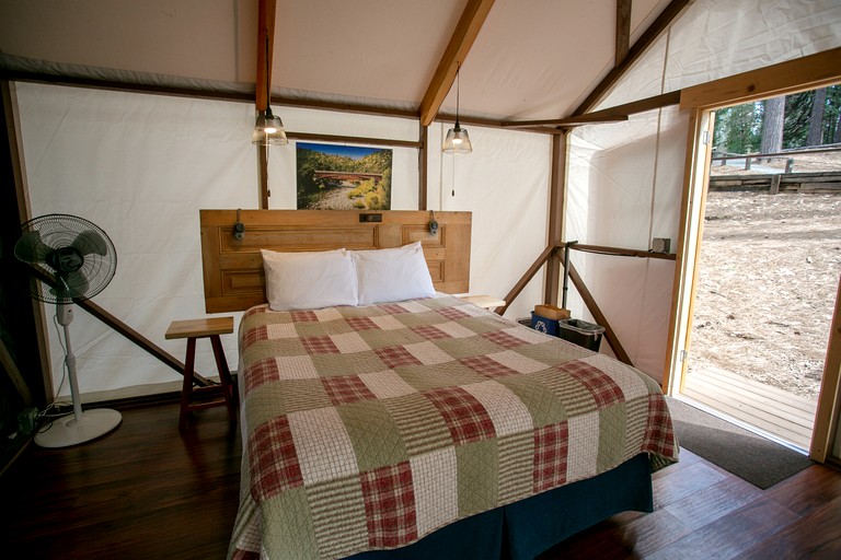 Tented Cabins (United States of America, Nevada City, California)