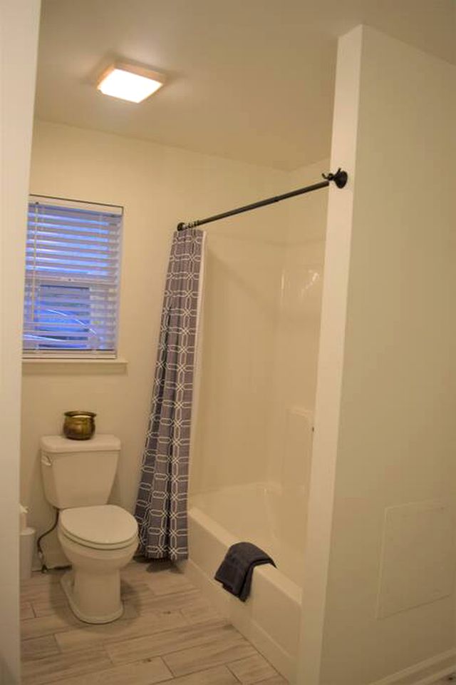 Group Getaway by the Lake: Pet-Friendly Rental with Boat Dock in Picturesque Cullman County