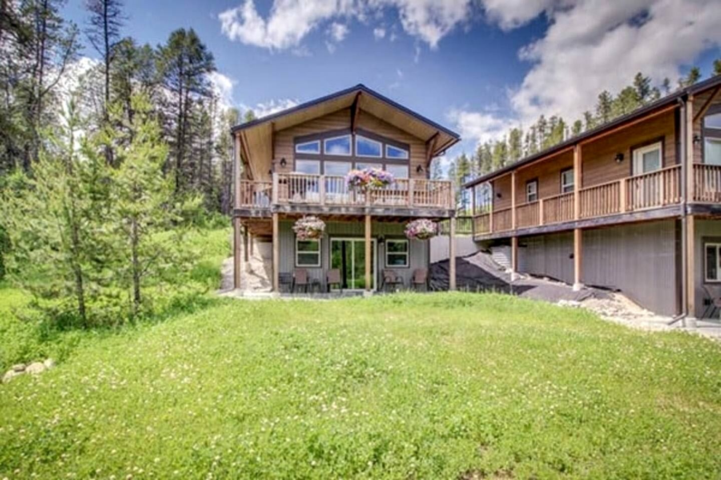 Cabins (United States of America, West Glacier, Montana)