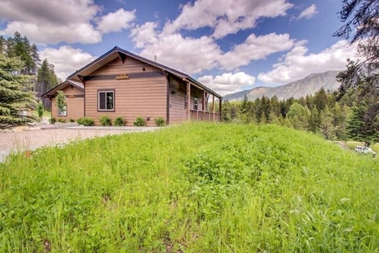 Cabins (United States of America, West Glacier, Montana)