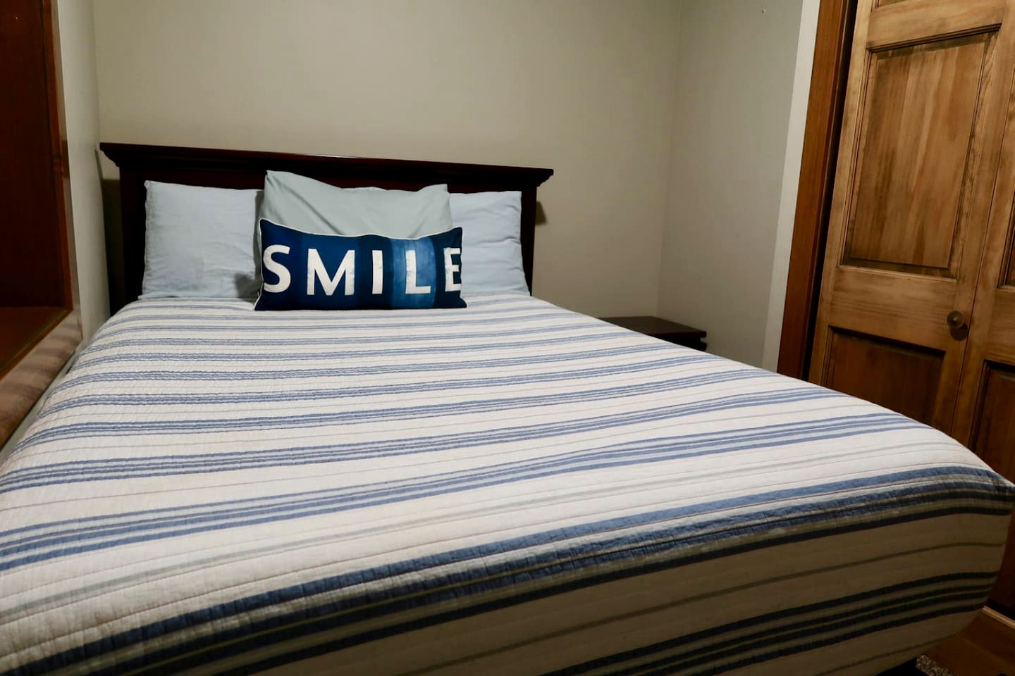 Sunny Mountain Cabin for a Group Getaway in West Glacier, Montana