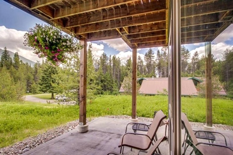 Cabins (United States of America, West Glacier, Montana)