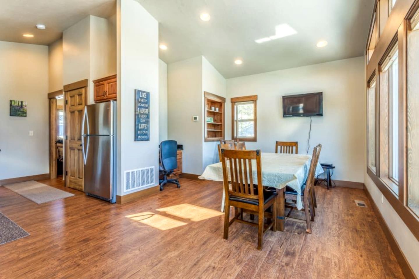 Sunny Mountain Cabin for a Group Getaway in West Glacier, Montana