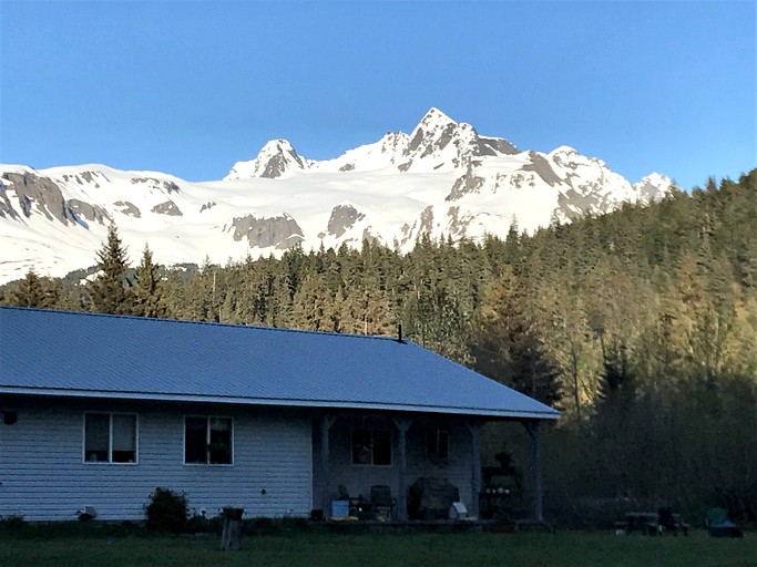 Charming Creekside Retreat Near Kenai Fjords in Seward, Alaska