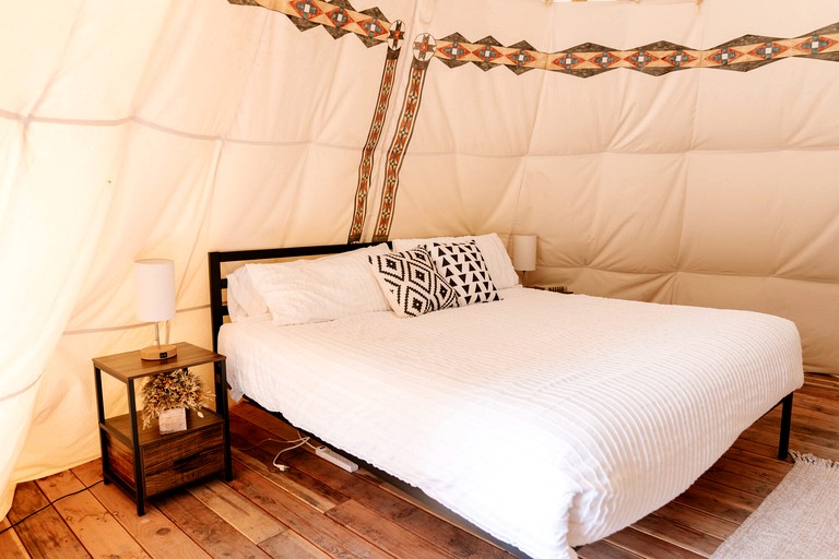 Tipis (United States of America, Island Park, Idaho)