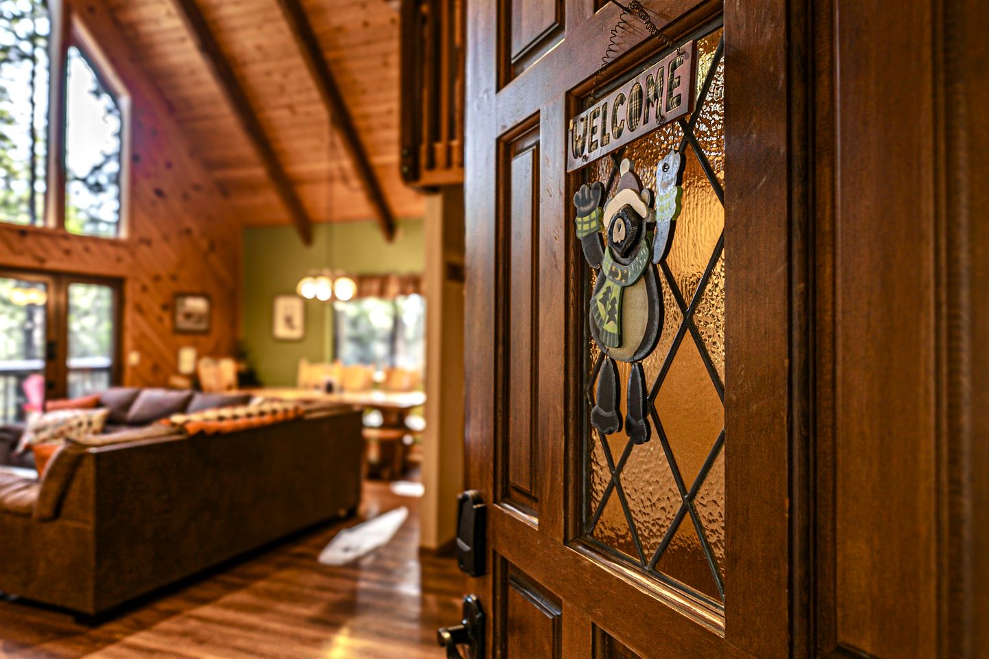 Group Cozy Cottage with Game Room in California
