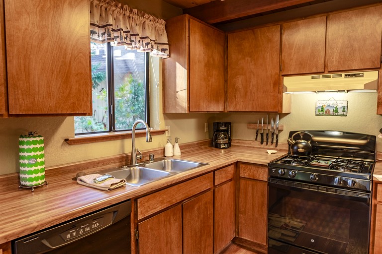 Cottages (United States of America, Dorrington, California)