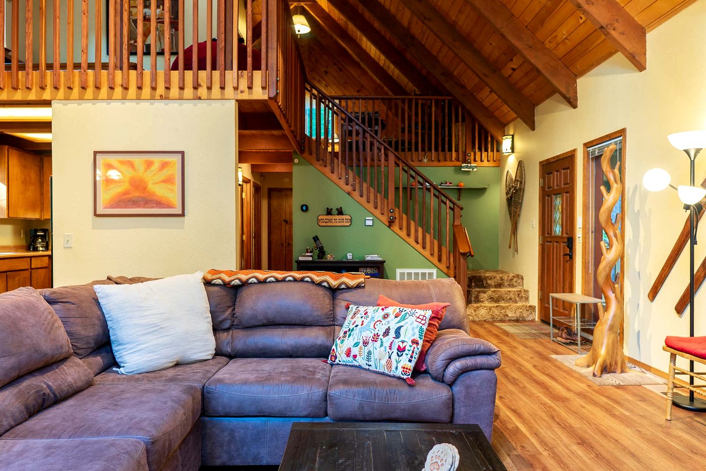 Group Cozy Cottage with Game Room in California