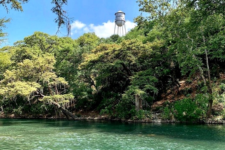 Cabin | Vacation Rentals (New Braunfels, Texas, United States of America)