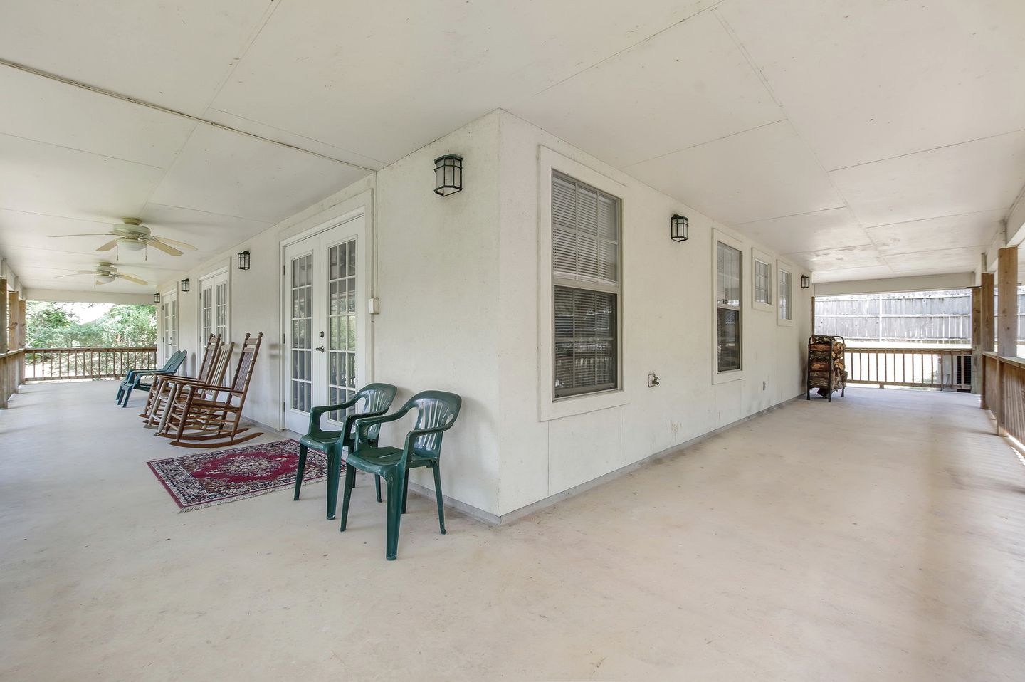 Riverside Cottage Getaway with a Wraparound Porch near New Braunfels, Texas