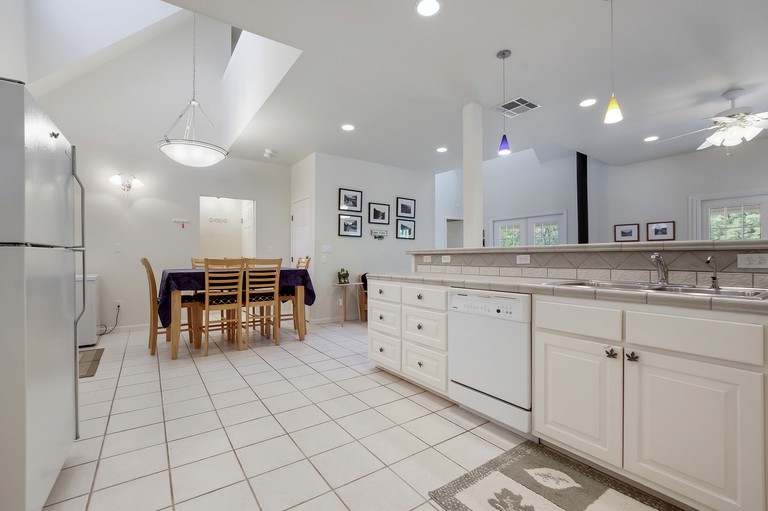 Cabins (United States of America, Canyon Lake, Texas)