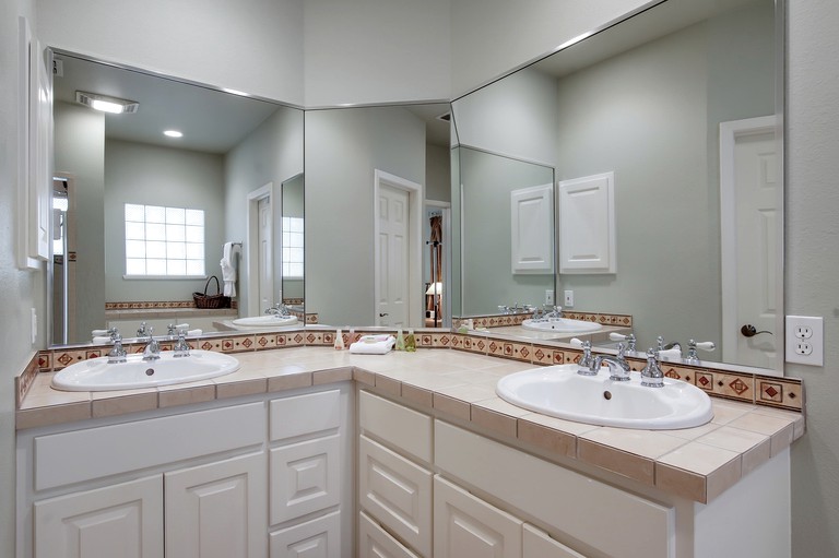 Cabins (United States of America, Canyon Lake, Texas)