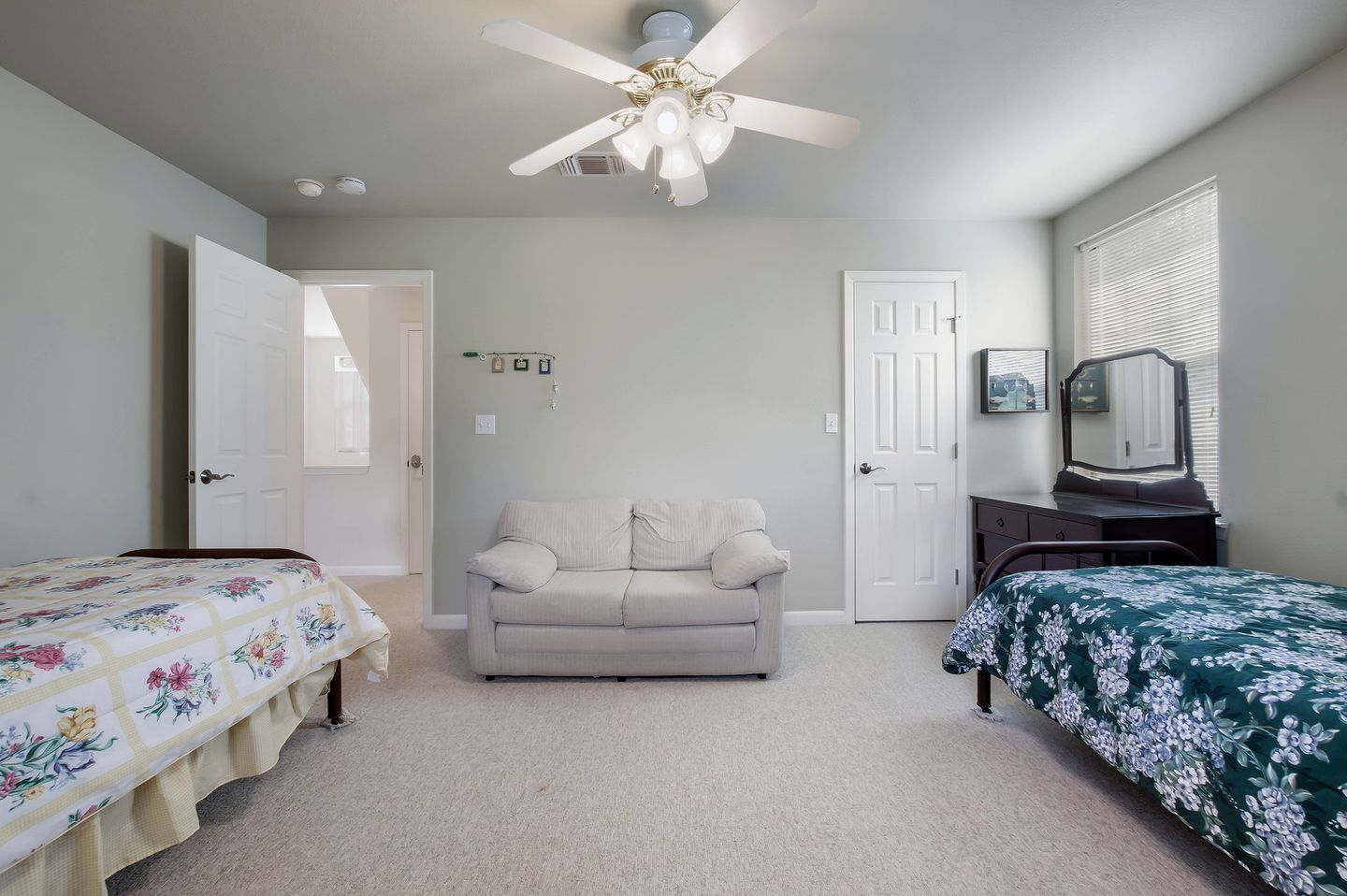 Riverfront Family Cabin Rental on the Guadalupe River near Canyon Lake and Gruene