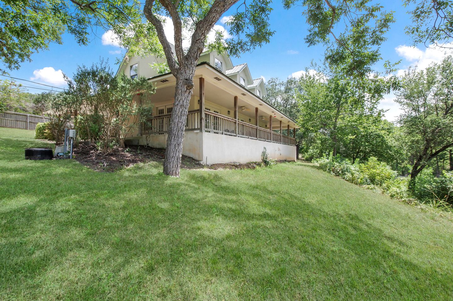 Riverfront Family Cabin Rental on the Guadalupe River near Canyon Lake and Gruene