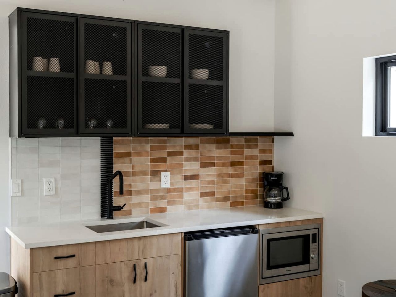 Gorgeous and Modern Tiny House with Private Hot Tub with Unparalleled Access to Colorado's Majestic Front Range