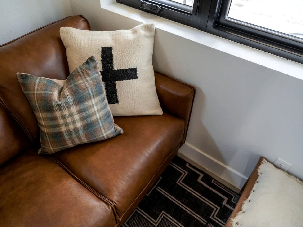 Gorgeous and Modern Tiny House with Private Hot Tub with Unparalleled Access to Colorado's Majestic Front Range