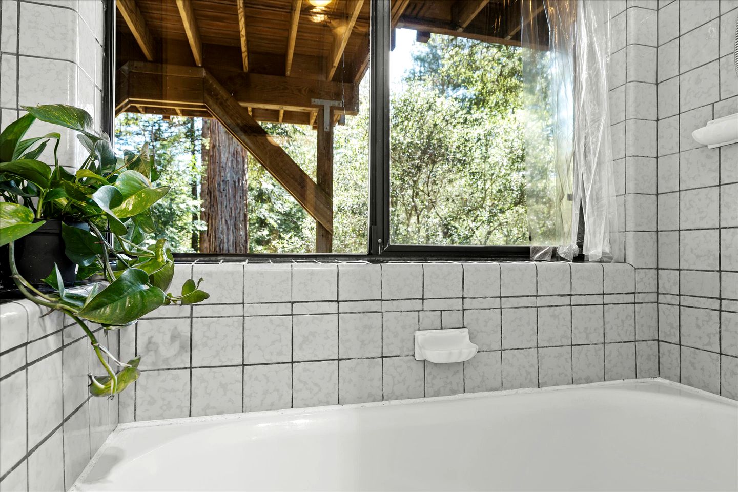 Family Friendly Glamping in Guerneville, Ideal to Explore Russian River and the Redwoods