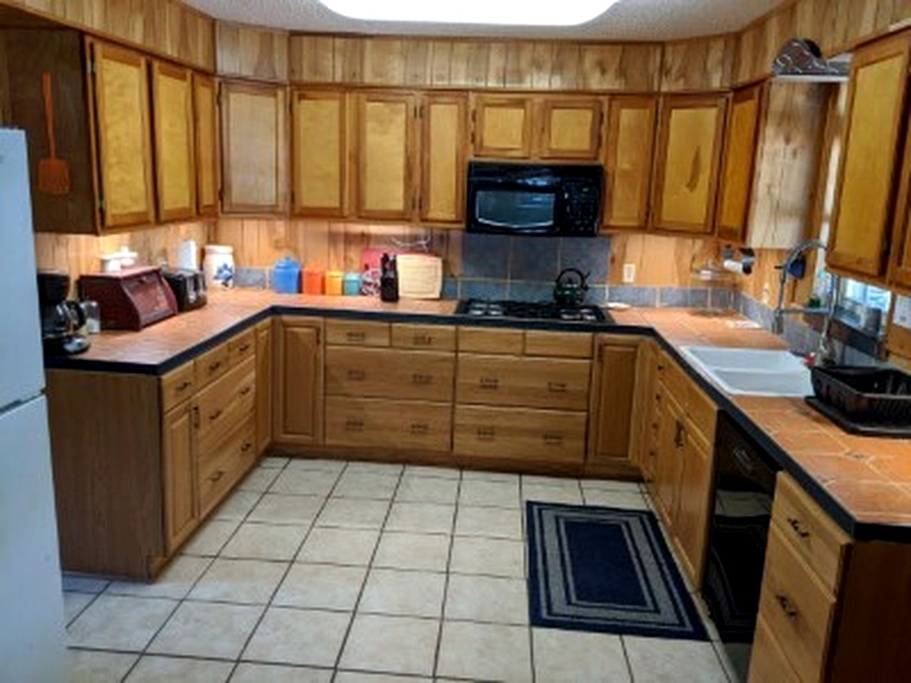 Beautiful Cottage Close to Fantastic Hiking Trails in Camp Wood, Texas