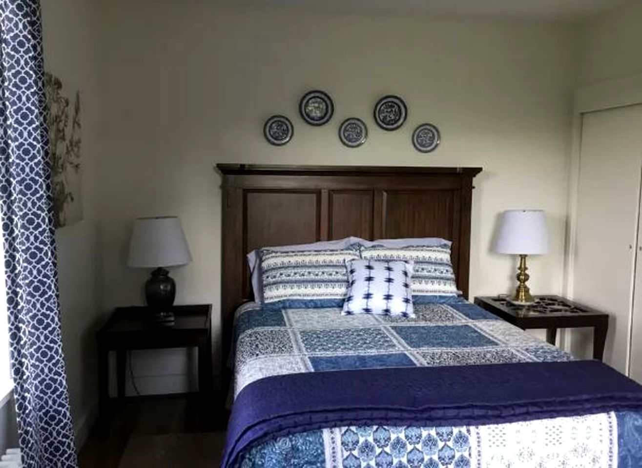 Charming Two-Bedroom Cottage Rental in a Quiet Countryside Setting near the Appalachian Trail, Burke´s Garden, Virginia