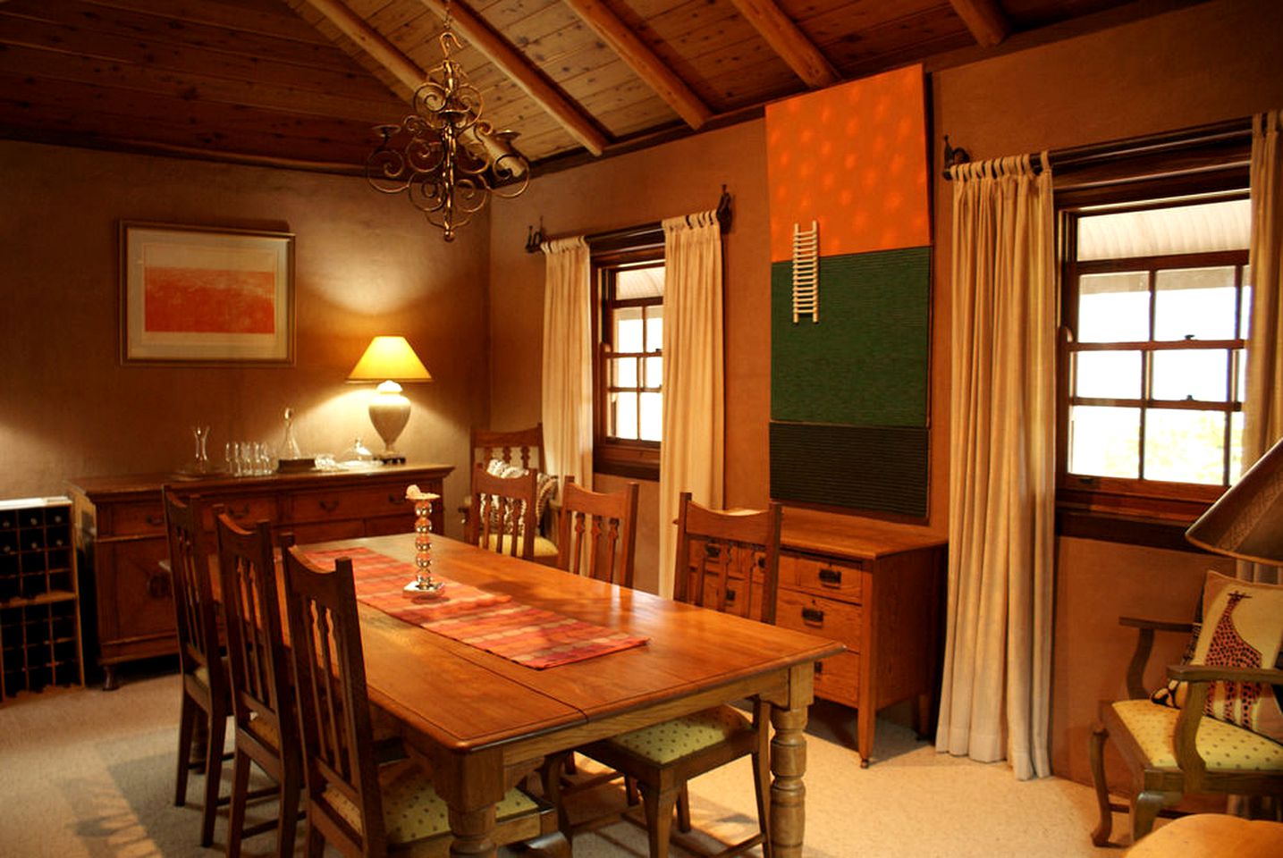 Large Luxury Vacation Rental near Vineyards in Mudgee, Australia