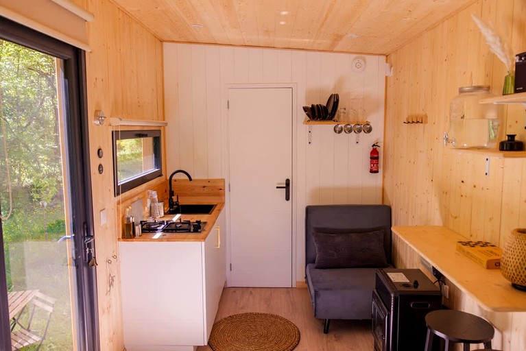 Vacation Rentals (France, --, Provence-Alpes-Côte d'Azur)