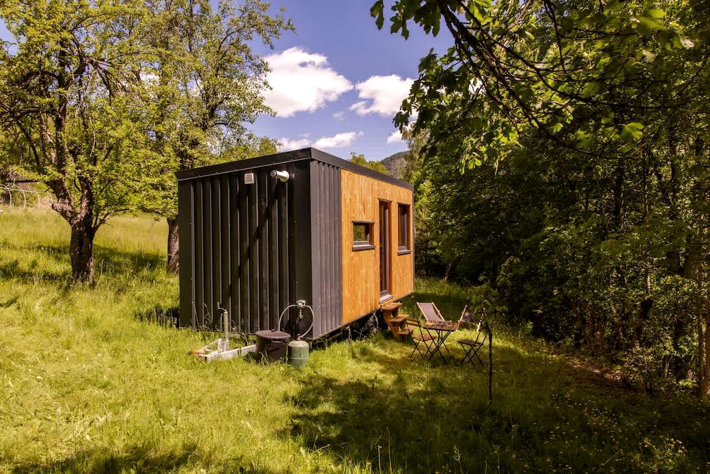 Eco-Friendly Tiny Home with Panoramic Alpine Views near Colmars-les-Alpes, Alpes-de-Haute-Provence