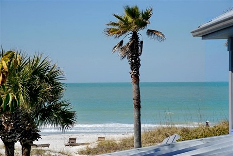 Nature Lodges (Indian Rocks Beach, Florida, United States)