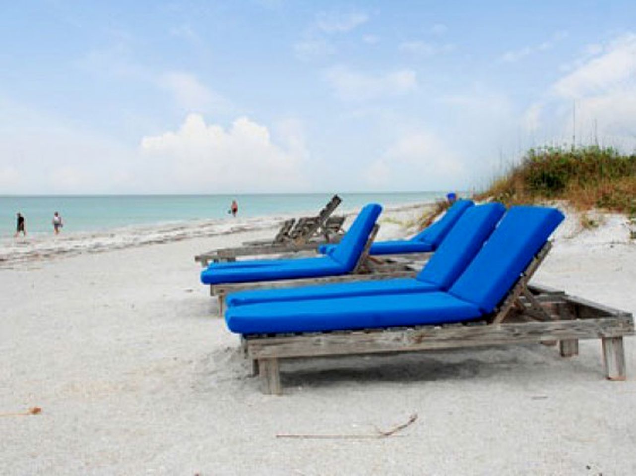 Spacious Accommodation Rental with a Private Balcony near Clearwater, Florida