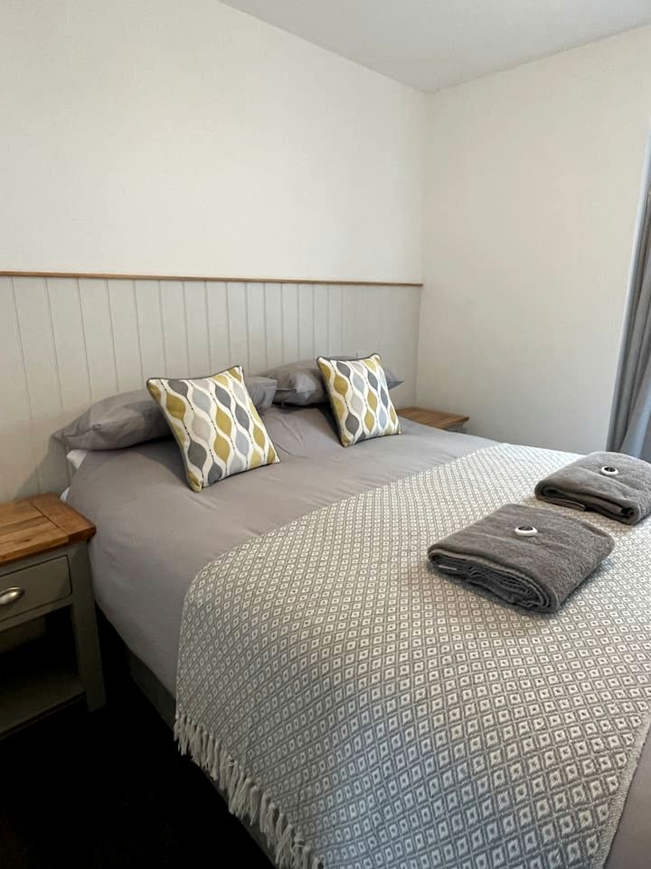 Awesome Cottage with Hot-tub in Camelford, England
