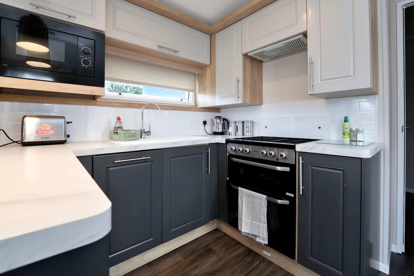 Modern Seaside Caravan Escape with Pool, Activities & Relaxed Coastal Vibes in Scotland, United Kingdom