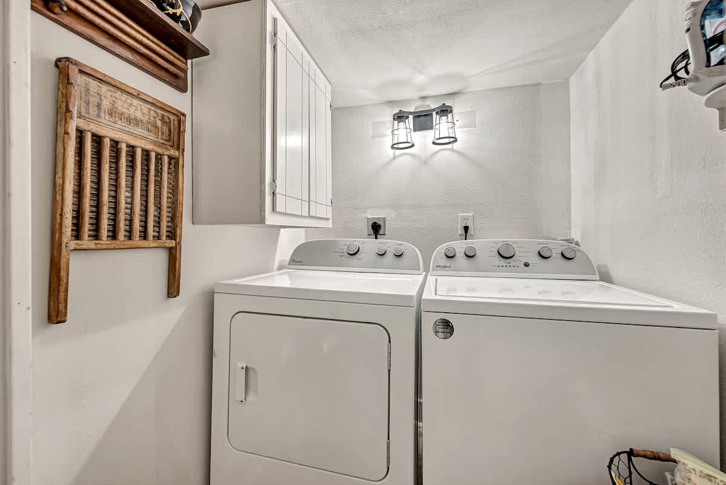 Embrace Nature in this Incredible Cabin in Siloam Springs, Arkansas